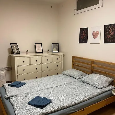 Basement Flat In The City Center!! * Prague
